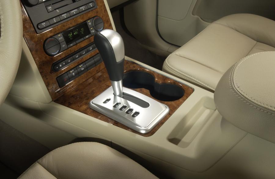  Ford Five Hundred 2005 года  (фото 86 из 99)